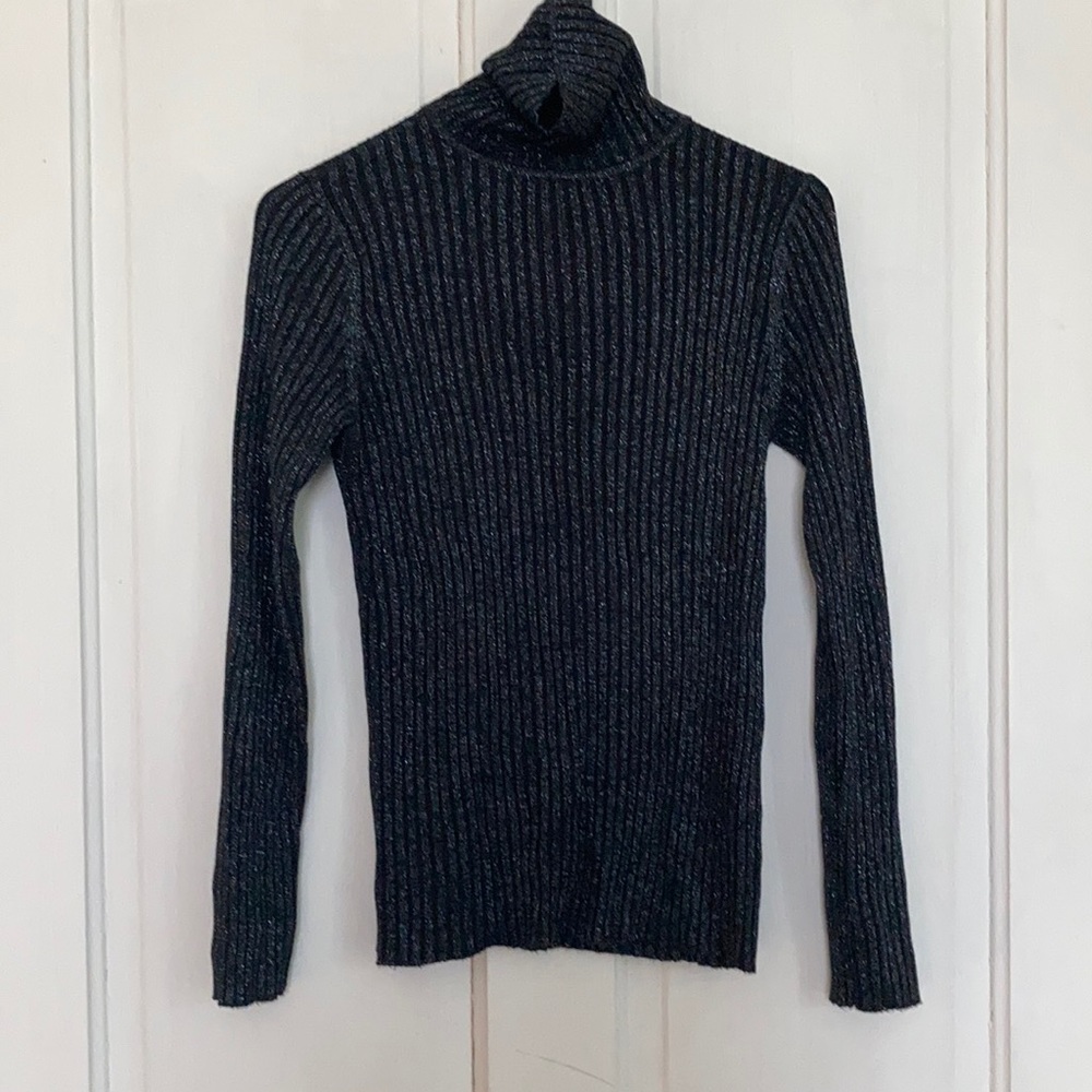Turtle neck sweater
